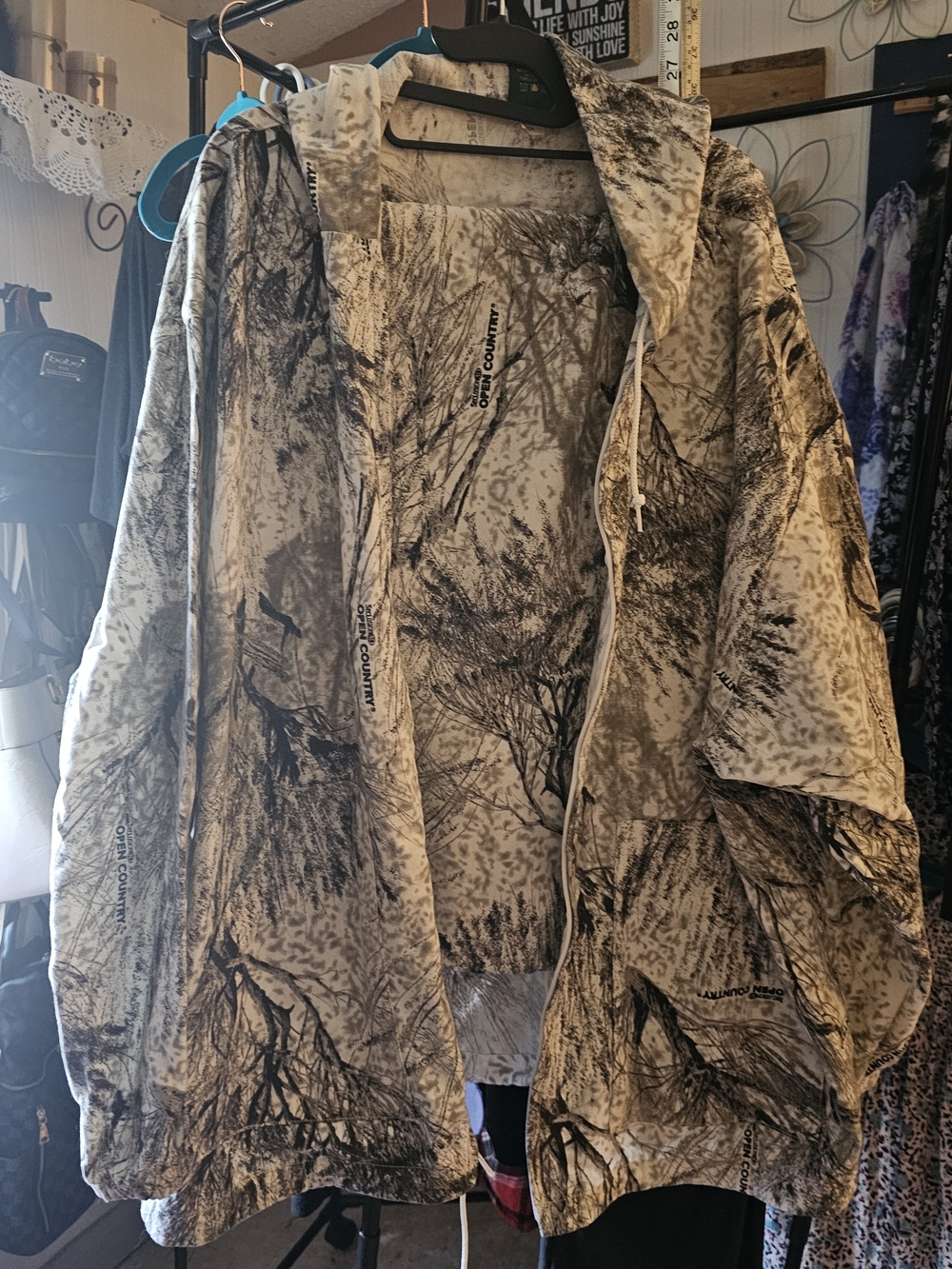 CABELLAS White & Gray Tree-Print Hooded Jacket And Pant Set Camo